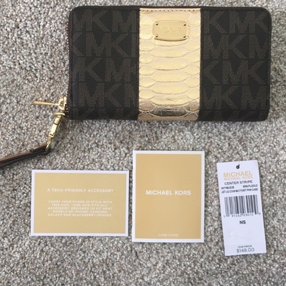 Michael Kors Handbags - Michael Kors Wallet